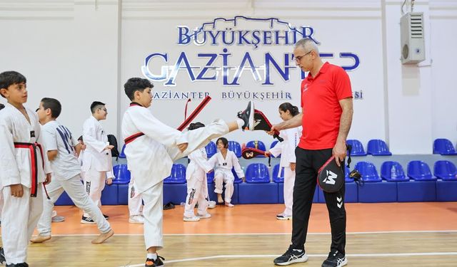 ‘Yaz okullarını yeniden başlatıyoruz’