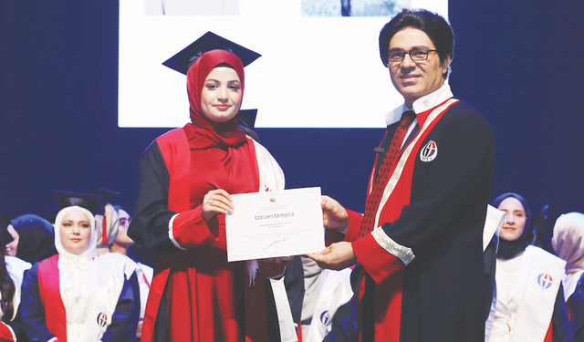 ‘Yeni mezunlar topluma önemli katkı sunacak’