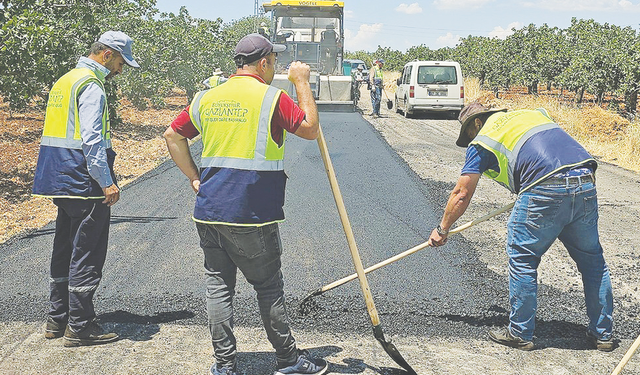 Asfalt çalışmaları devam ediyor