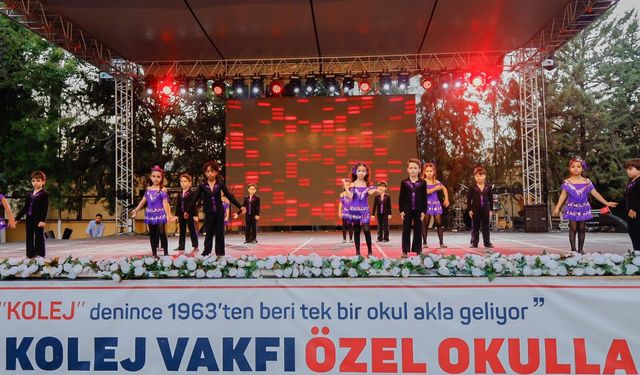 Minik dansçılar dünya turuna çıkıyor!