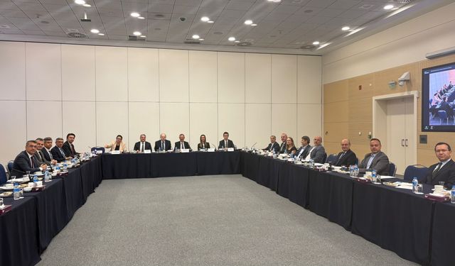 ‘Üçüz dönüşüm sektörün yol haritasını oluşturuyor’