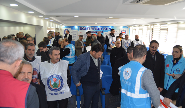 ‘Oransal olarak verilecek zam memurun yarasına merhem olmayacak’