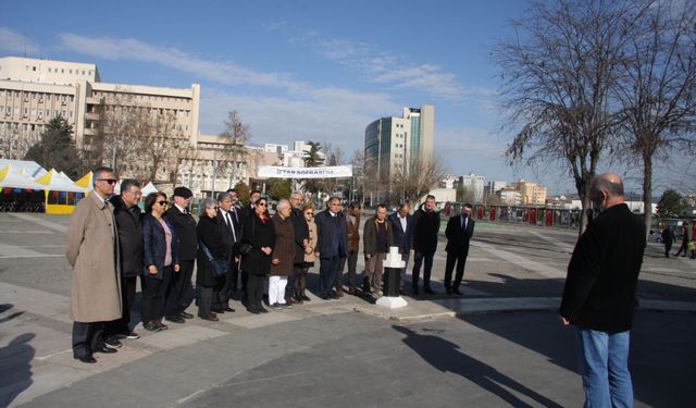 HEKİMLERİN YURT DIŞINA GÖÇÜ SÜRÜYOR
