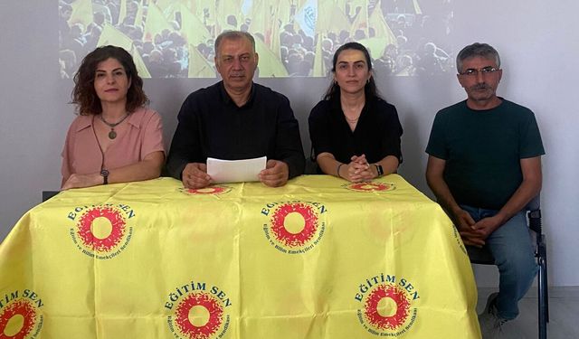 ‘Yüz binlerce öğretmen güvencesiz işlerde çalışmaya itilmiş durumda’