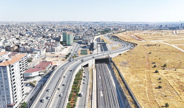 ‘Yeni imar yollarını ulaşıma kazandırıyoruz!’