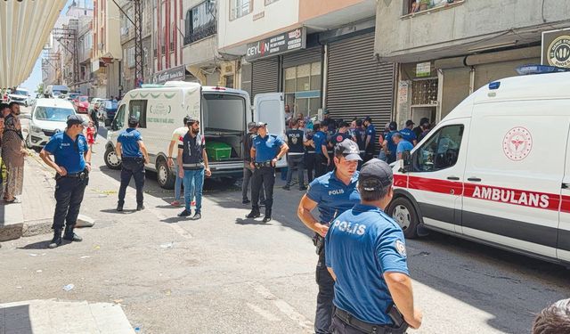 Eski eşini öldüren cani kendini astı!