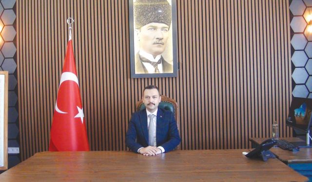 Kaymakamı Emre Oğuztürk yeni makamında!