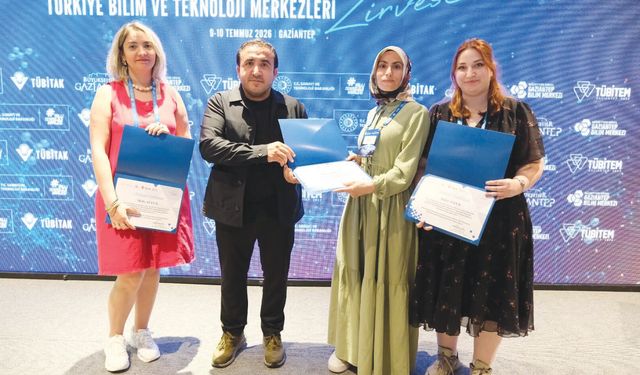 ‘Genç bilim adamlarının yolunu aydınlatıyoruz’