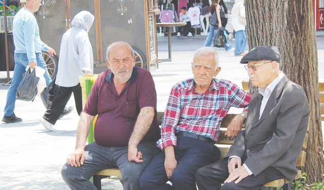 ‘Kademeli emeklilik yasalaşmalı’