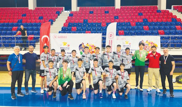 TÜRKiYE FiNALLERi'NE YÜKSELEN TAKIMLAR BELLi OLDU
