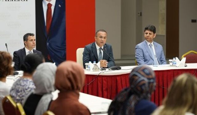 ‘Doğru bilgiye dayalı iletişim anlayışını benimsemeliyiz’