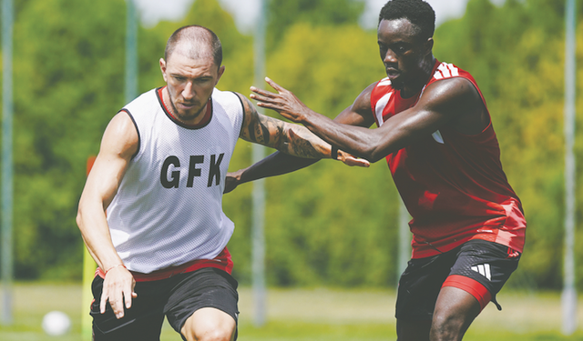 GAZİANTEP FK'DA BELGRAD KAMPI TAM GAZ SÜRÜYOR