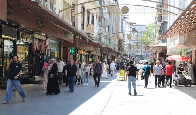 ‘PAHALI BİR ŞEHİR HALİNE GELDİK’