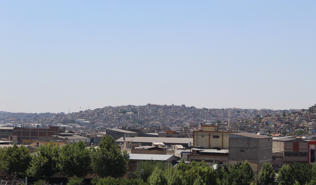 KİRALIK DAİRE BOLLUĞUNA RAĞMEN FİYATLARDUDAK UÇUKLATTI!