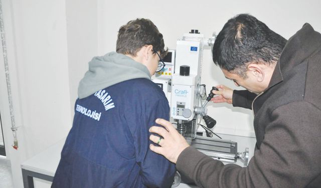 ‘Nitelikli iş gücü yetiştirmeye devam edeceğiz’