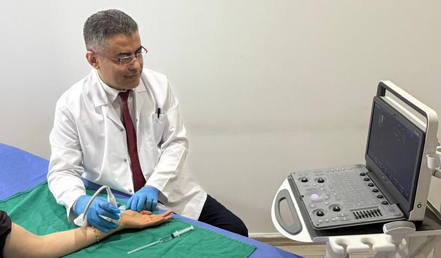 ‘Geceleri artan el uyuşması sinir sıkışmasından kaynaklanıyor’"