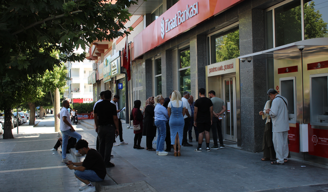 BATIK KREDİ PATLAMASI YAŞANIYOR