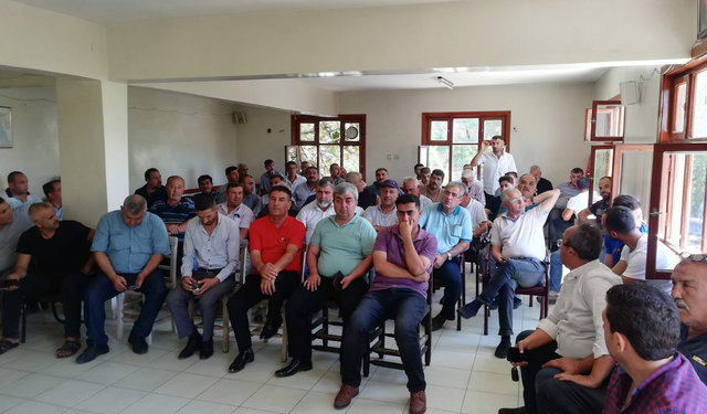 ‘ÜCRETSİZ KÖMÜRLERİ ESNAFIMIZ DAĞITMALI’