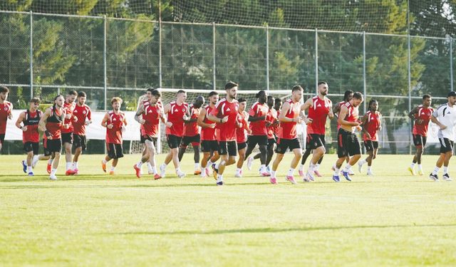 ‘FENERBAHÇE MAÇINI KAZANMAK iSTiYORUZ’