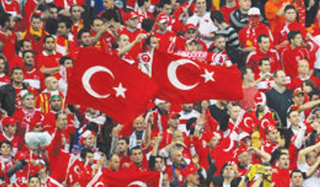 iTALYA-TÜRKiYE MAÇININ BiLETLERi SATIŞTA!