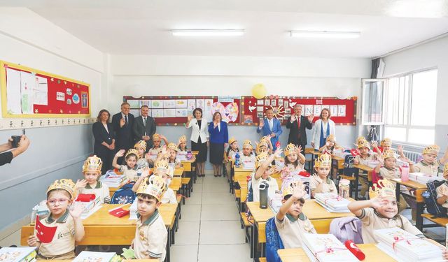 Öğretmenler okullarda bir ömrün temelini atıyor