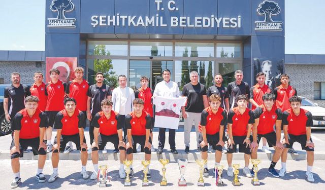 ŞEHiTKAMiL BELEDiYESPOR PGL’DE ÜST LiG HEDEFiYLE SAHAYA ÇIKACAK