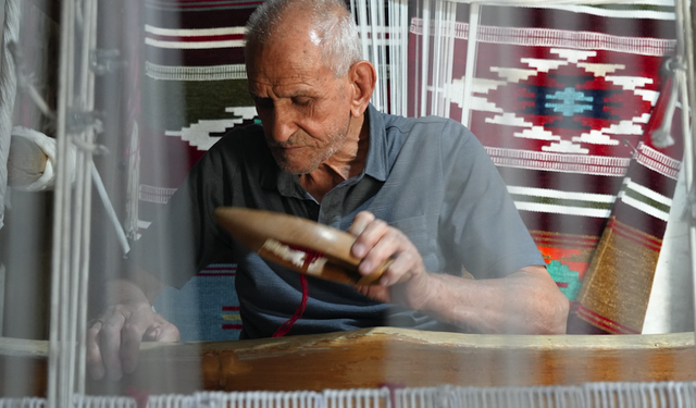 Mesleği gelecek nesillere aktarmak istiyor!