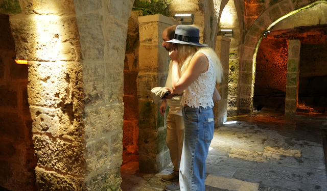 Pişirici Kasteli turistlerin ilgi odağı!