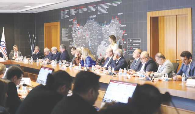 ‘Hizmet ihracatında büyümeyi hedefliyoruz’