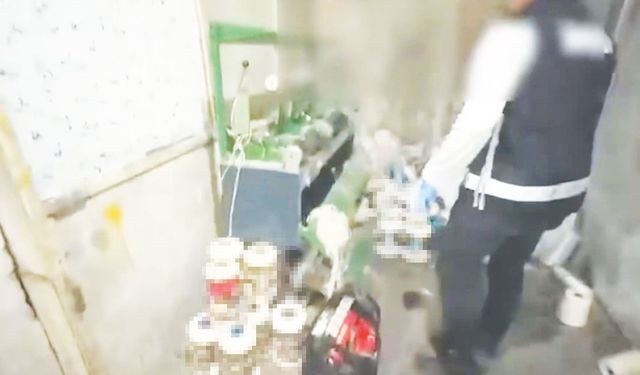 Depoya kaçak sigara baskını: 14 bin paket ele geçirildi