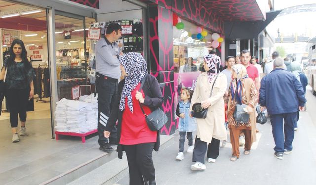 ‘Memur ve Memur Emeklileri Enflasyona Yenik Düştü’