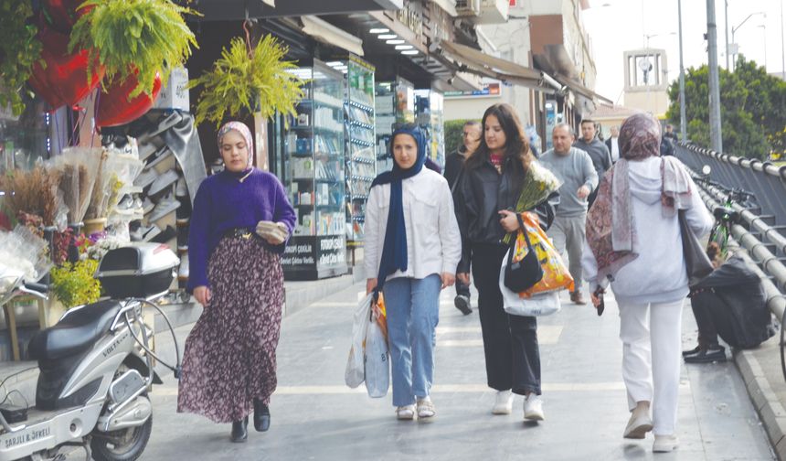‘Gençler, geleceğimizin yapı taşı’
