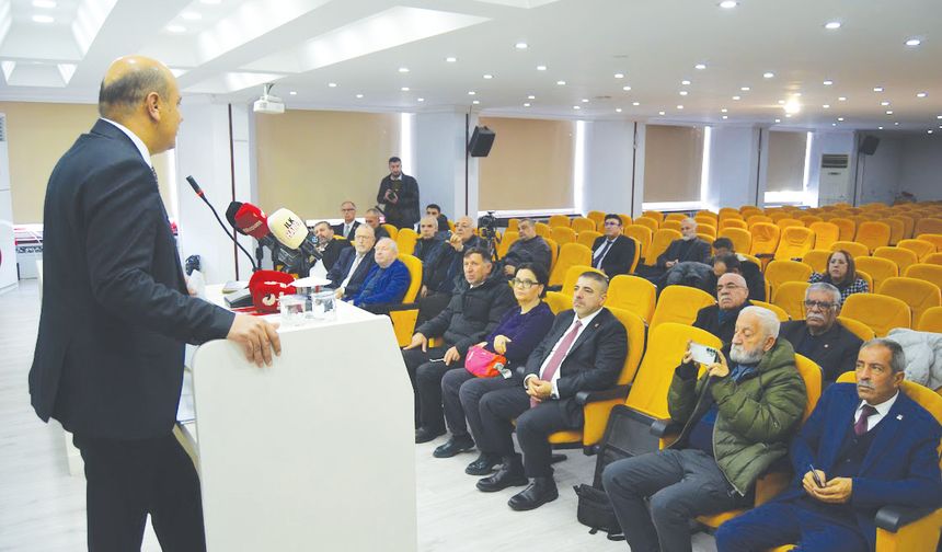 ‘Siyaset halka hizmet etme sanatı’