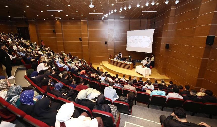 Dereceye giren yarışmacılara hediye verildi