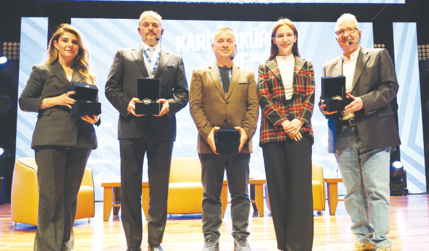 ‘En kıymetli yol kendi sesinizi duyduğunuz yoldur’