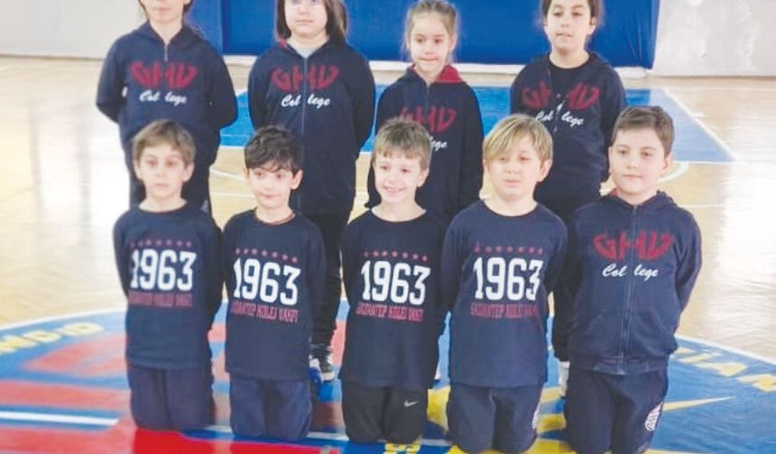 Minikler, Yüzme İl Şampiyonası derece yaptılar