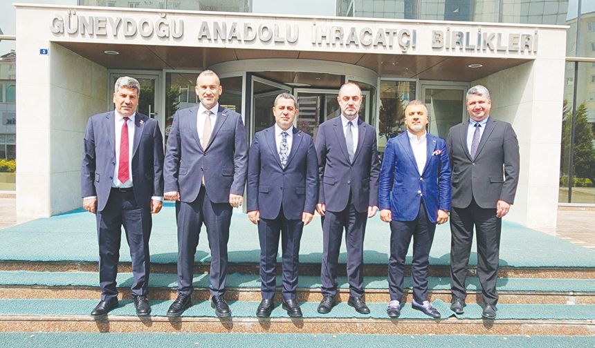 ‘İhracatçılar, ülke kalkınmasının lokomotifidir’