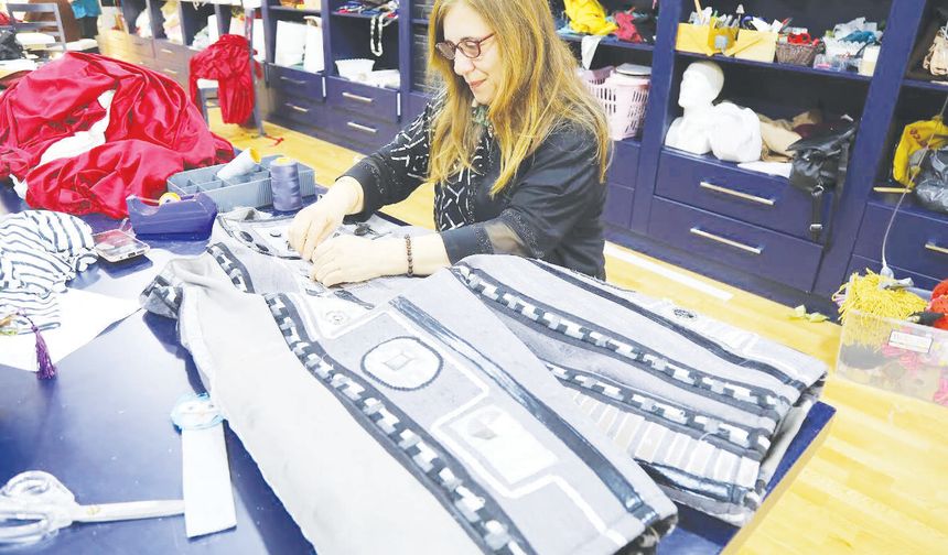 Kutnu kumaşı geleceğe taşınıyor