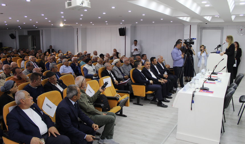 ‘ÜLKEMİZDE YOKSULLUK GİDEREK DERİNLEŞİYOR VE EŞİTSİZLİK ARTIYOR’