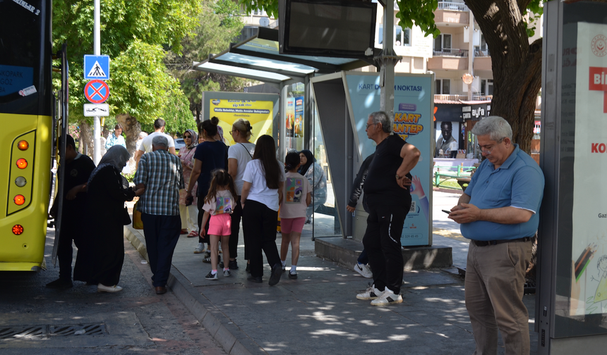 ’MAAŞLAR CEPTE ERİDİ, SEYYANEN ZAM ŞART’