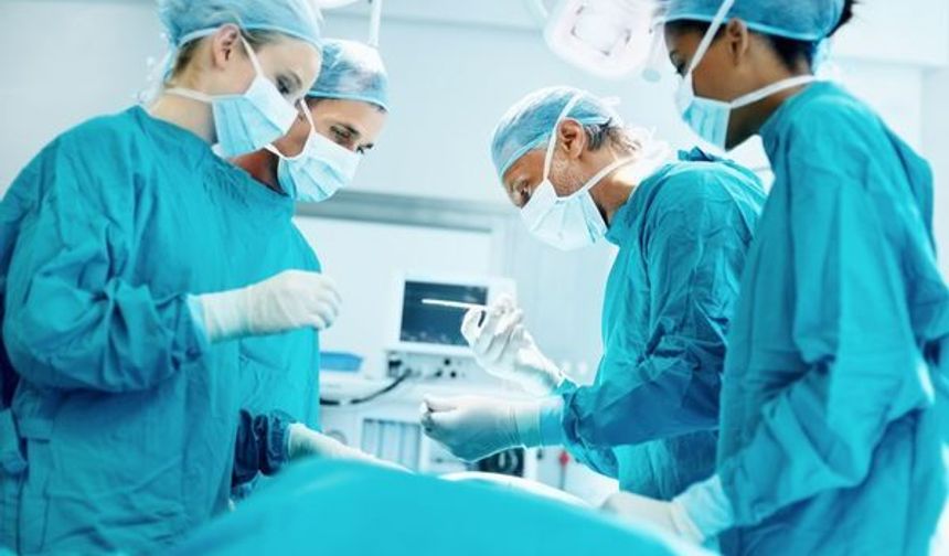 ‘Hemoroid kesi ve dikiş olmadan lazerle tedavi edilebiliyor’