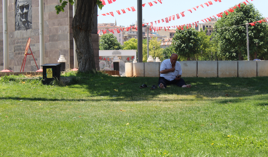 ‘KİŞİ BAŞINA DÜŞEN YEŞİL ALANDA AVRUPA’NIN GERİSİNDEYİZ’