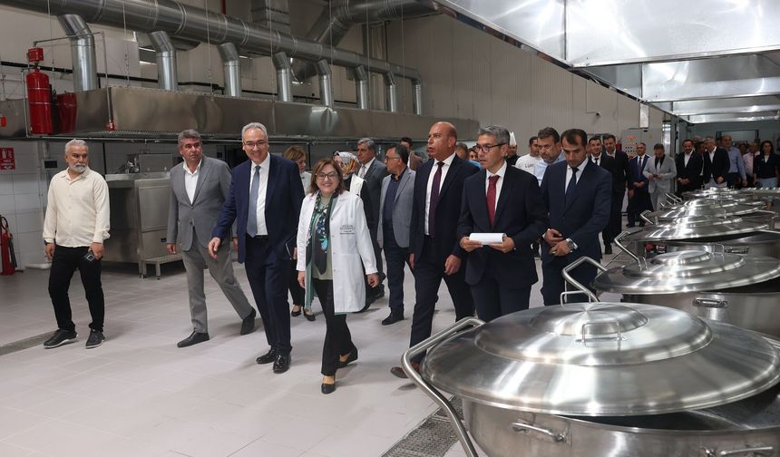 Günde 50 bin kişilik yemek üretilecek