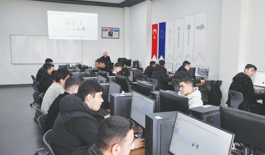 ‘Nitelikli iş gücü yetiştirmeye devam edeceğiz’