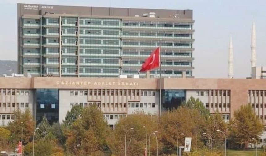 ‘Belediye başkanı neden şirket aracını kullanıyor?’