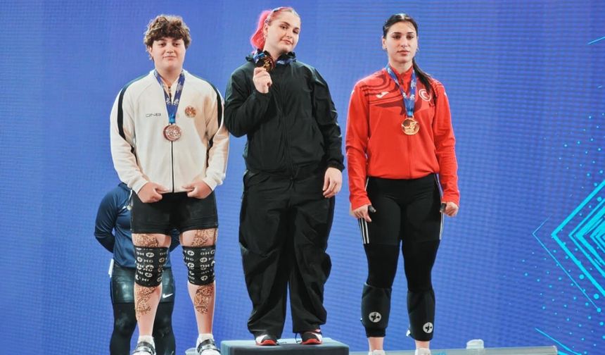 Millî sporcular, önemli bir başarıya imza attı