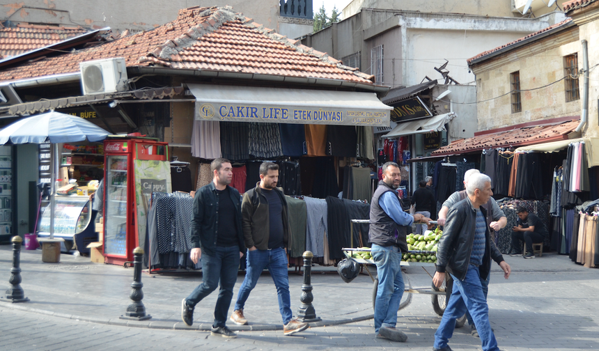 ‘VATANDAŞIN GEÇİM SIKINTISI HAD SAFHADA’